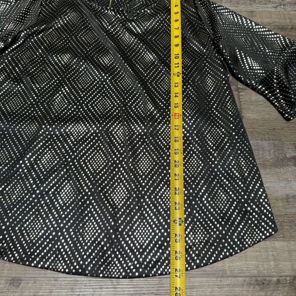 Ellen Weaver Top Womens 1X Plus Black Floral 3/4 Sleeve Zip Back Stretch Blosue - Picture 9 of 9